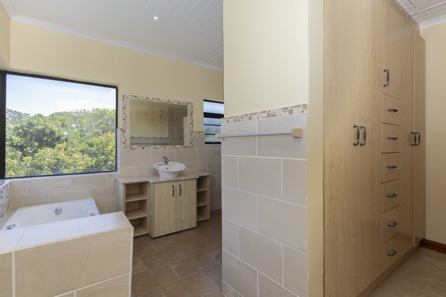 3 Bedroom Property for Sale in Seafield Eastern Cape